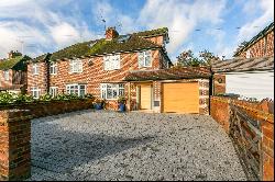 Chalklands, Bourne End, Buckinghamshire, SL8 5TJ