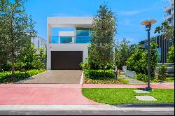 West 48th Street, Miami Beach, Florida, 33140