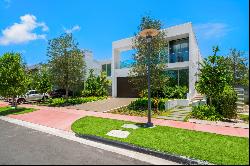 West 48th Street, Miami Beach, Florida, 33140