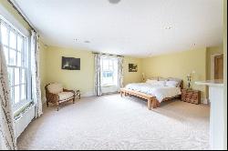 Outwood Common, Outwood, Redhill, Surrey, RH1 5PW