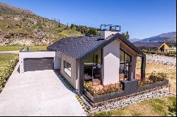 Luxury Living in Kawarau Heights