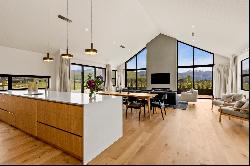 Luxury Living in Kawarau Heights