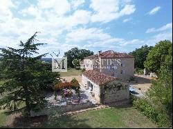 Country house with chapel - stunning mountain views - 5 hectares of land and swimming poo