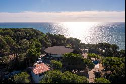 Unique property with the best views of the Mediterranean Sea – Costa BCN