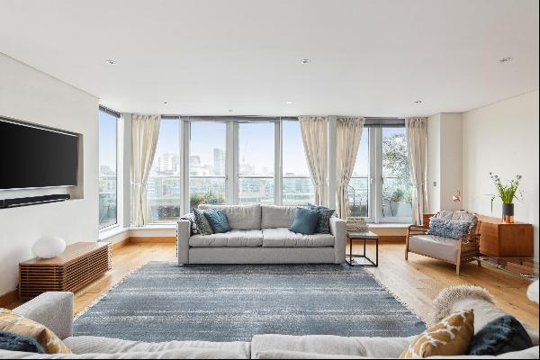 A stunning three bedroom split level penthouse apartment to rent in a sought after develop