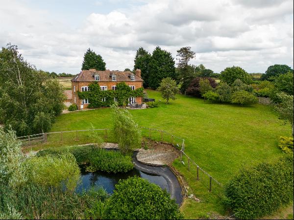 Georgian country house with beautiful views to the Malvern Hills on grounds of over 1 acre