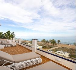 Luxurious Beachfront Penthouse for Sale in Denia - A Symphony of, Denia 03700