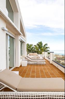 Luxurious Beachfront Penthouse for Sale in Denia - A Symphony of, Denia 03700