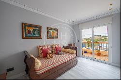 Luxurious Beachfront Penthouse for Sale in Denia - A Symphony of, Denia 03700