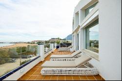 Luxurious Beachfront Penthouse for Sale in Denia - A Symphony of, Denia 03700