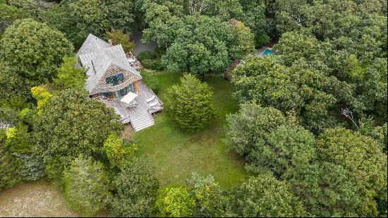 Timeless Beauty Carriage House