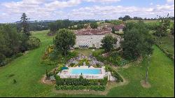 Medieval fortified property near Duras