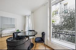 Paris XI - EXCLUSIVITY - Magnificent renovated apartment with a large terrace