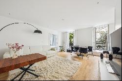 Paris XI - EXCLUSIVITY - Magnificent renovated apartment with a large terrace