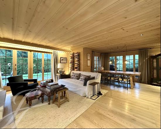 Stunning 9 bedroom chalet in Rougemont village