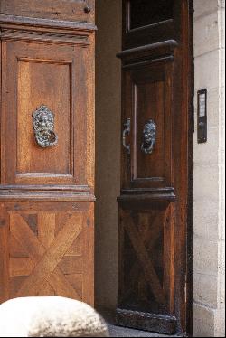 Uzès historical center - Restored apartment in a private mansion - Loi Malraux