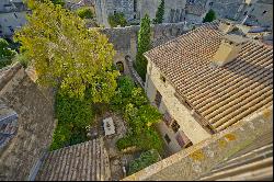 Uzès historical center - Restored apartment in a private mansion - Loi Malraux