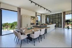 Exclusive villa with sea views in Ses Salines, Mallorca