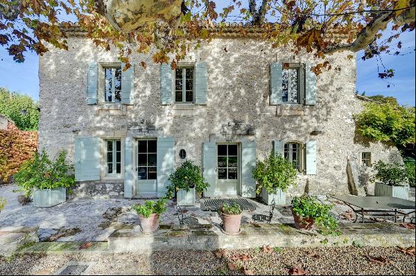 Beautiful property located in Eygalières