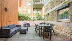 Apartment with three bedrooms and a terrace, for sale in Porto, Portugal