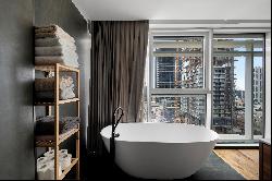Exceptional Designer Apartment in Rothschild 17 Tower