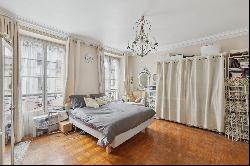 Place Saint-Georges / Rue des Martyrs - Bright 2 bedrooms apartment