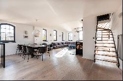 LUXURY APARTMENT WITH ROOFTOP TERRACE IN THE UFERPALAIS, OLD TUCHFABRIK