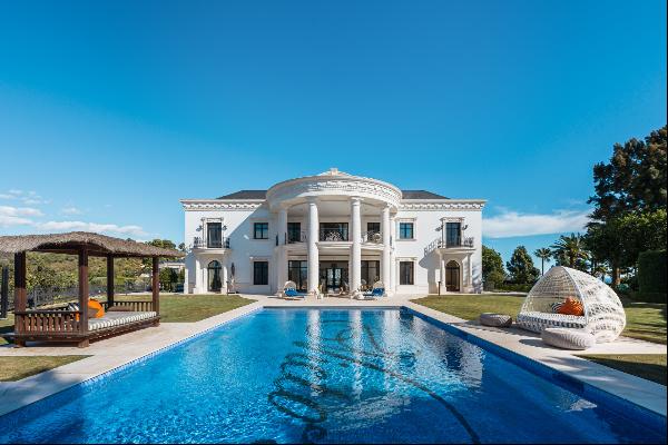 Sky Top Villa with sea views, wellness area and swimming pools