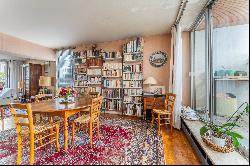 Paris 16 - Family apartment with terrace