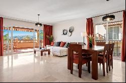 Apartment for sale in Málaga, Estepona, Marqués de Atalaya, Estepona 29680