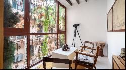 Renovated flat for sale in a palace in the old town of Palma de , Palma de Mallorca 07001