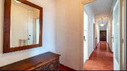 Bright flat for sale to reform in Santa Catalina, Palma de Mallo, Palma de Mallorca 07013