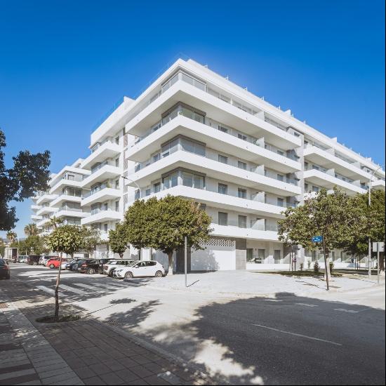 Beautifully styled fifth floor apartment walking distance to the, Marbella 29660