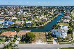 609 Spinnaker DR, Marco Island FL 34145