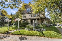 113 Michigan Avenue, Charlevoix MI 49720