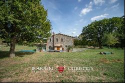 ORGANIC FARM WITH EQUESTRIAN FACILITY FOR SALE IN ORVIETO