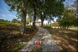 ORGANIC FARM WITH EQUESTRIAN FACILITY FOR SALE IN ORVIETO