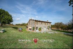 ORGANIC FARM WITH EQUESTRIAN FACILITY FOR SALE IN ORVIETO