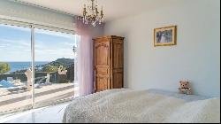 Sea view villa Direct access to the Esterel