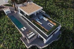 Luxury 7-bedroom villa in Roca Llisa