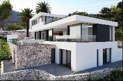 Luxury 7-bedroom villa in Roca Llisa