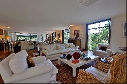 House with a unique view of the surrounding greenery