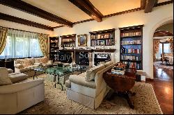 Exclusive Tuscan villa just a short drive from Florence