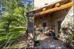 Superb traditional bastide in Provence