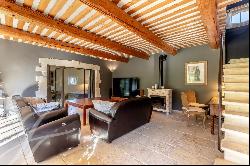 Superb traditional bastide in Provence