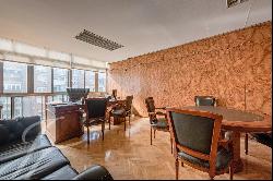 Apartment for renovation in Paseo de la Castellana