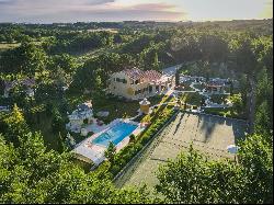 BEAUTIFUL ESTATE OF 40,000 M2 IN CENTRAL ISTRIA