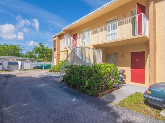 1555 14th Avenue Unit 214, Vero Beach FL 32960