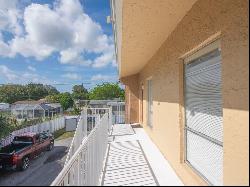 1555 14th Avenue Unit 214, Vero Beach FL 32960