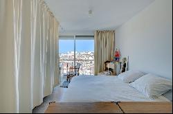 Marseille 1st - 90 sqm Apartment with 2 Bedrooms
